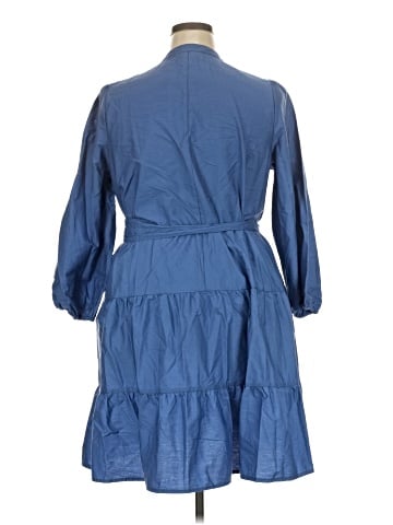 Crown & Ivy Casual Dress (view 2)