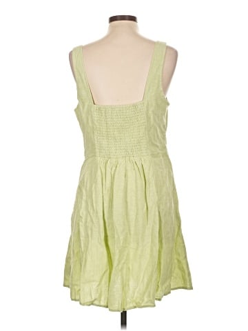 Old Navy Casual Dress (view 2)