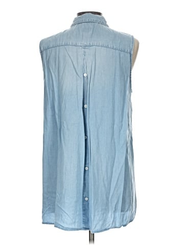 Chico's Sleeveless Button-Down Shirt (view 2)