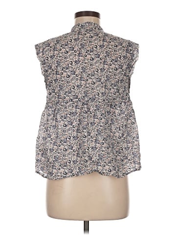 Uniqlo Sleeveless Blouse (view 2)