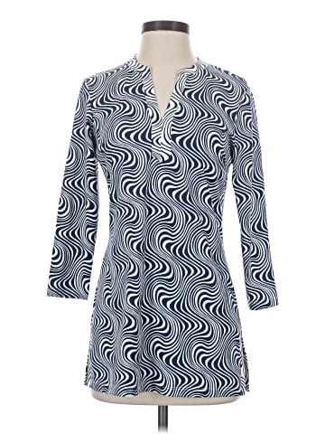 J. McLaughlin Long Sleeve T-Shirt (view 1)