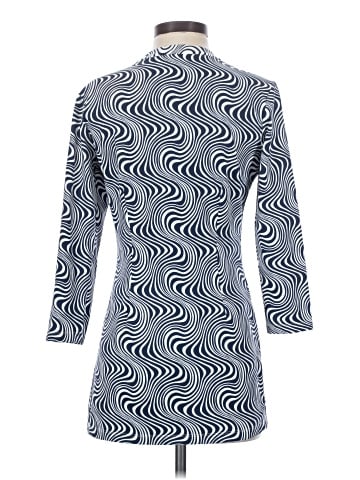 J. McLaughlin Long Sleeve T-Shirt (view 2)