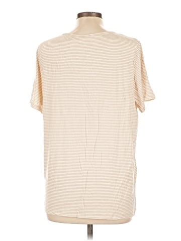 Old Navy Short Sleeve T-Shirt (view 2)