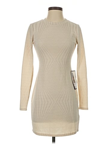 B. Darlin Casual Dress (view 1)