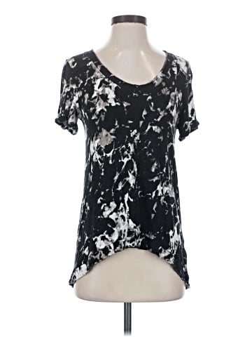 Rock & Republic Short Sleeve T-Shirt (view 1)