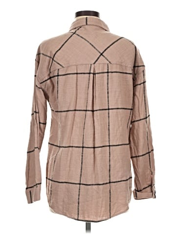 Maurices Long Sleeve Button-Down Shirt (view 2)