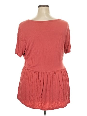 Old Navy Short Sleeve T-Shirt (view 2)