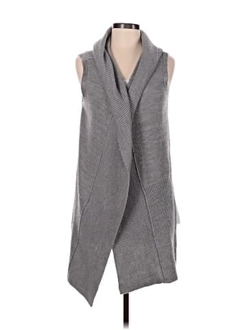 Quinn Sweater Vest (view 1)