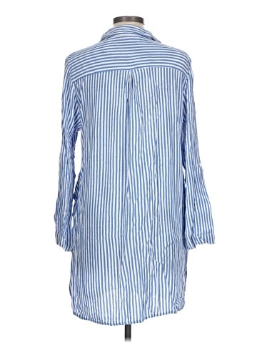 Blue Island 3/4 Sleeve Button-Down Shirt (view 2)