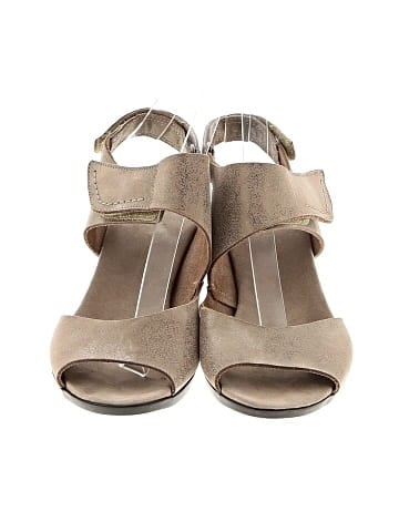 Munro American Sandals (view 2)