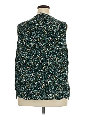 Croft & Barrow Sleeveless Blouse (view 2)