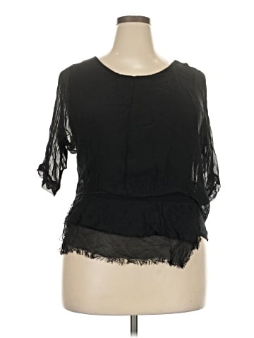 Lola Short Sleeve Blouse (view 1)