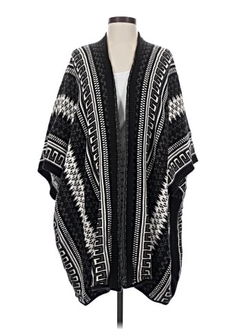 Ecote Poncho (view 1)