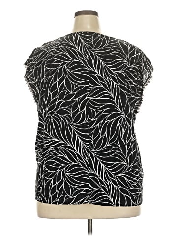 Sunny Leigh Short Sleeve Blouse (view 2)
