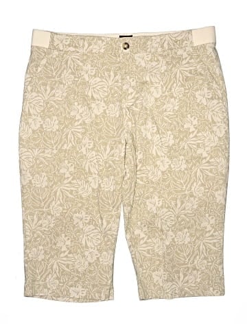 Lee Khaki Shorts (view 1)