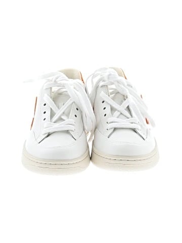 VEJA Sneakers (view 2)