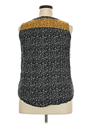 Knox Rose Sleeveless Blouse (view 2)