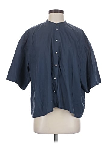 Closed 3/4 Sleeve Button-Down Shirt (view 1)