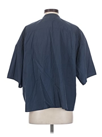 Closed 3/4 Sleeve Button-Down Shirt (view 2)