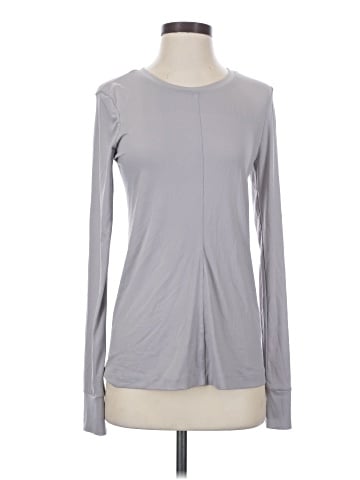 Fabletics Long Sleeve T-Shirt (view 1)