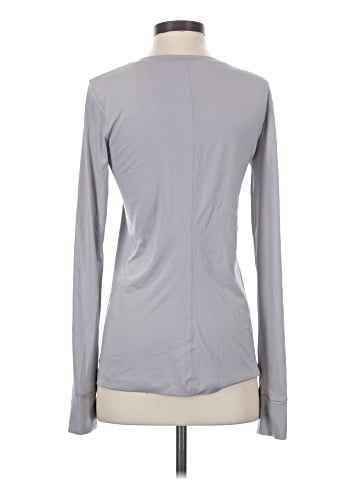 Fabletics Long Sleeve T-Shirt (view 2)
