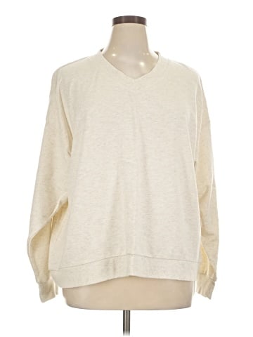colsie Long Sleeve T-Shirt (view 1)