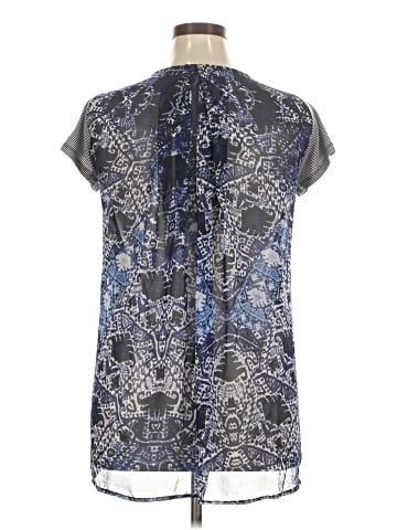 Cha Cha Vente Short Sleeve Top (view 2)