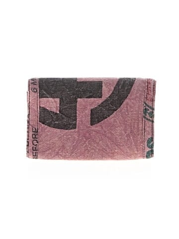 Unbranded Wallet (view 2)