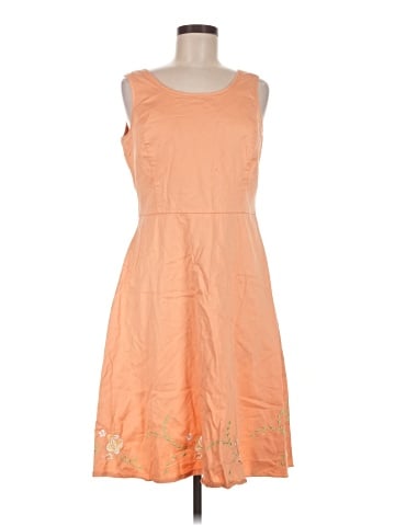 Amanda Smith Casual Dress (view 1)