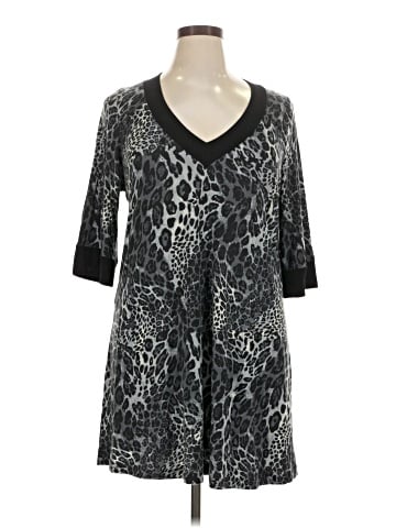 Karen Kane 3/4 Sleeve Top (view 1)