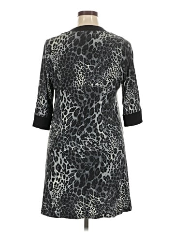 Karen Kane 3/4 Sleeve Top (view 2)