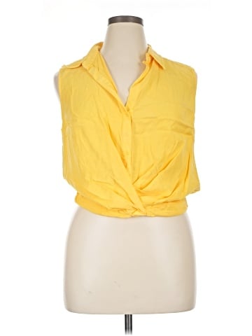 Kut from the Kloth Sleeveless Button-Down Shirt (view 1)
