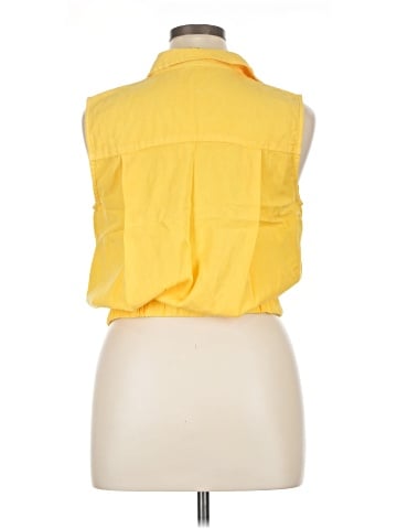 Kut from the Kloth Sleeveless Button-Down Shirt (view 2)