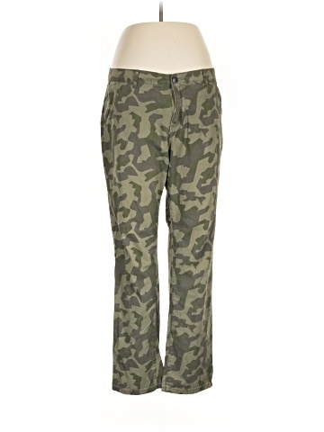 Adam Levine Khakis (view 1)