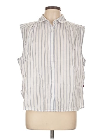 Levi's Sleeveless Button-Down Shirt (view 1)
