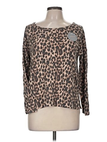 Victoria's Secret Long Sleeve T-Shirt (view 1)