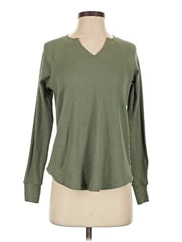 American Eagle Outfitters Pullover Sweater (view 1)