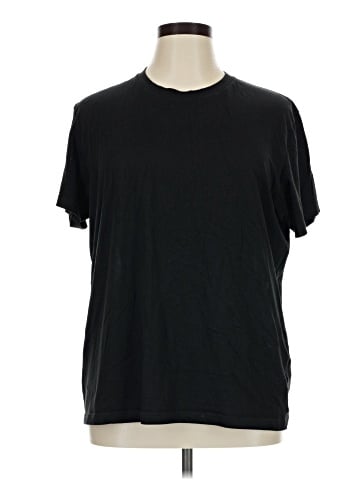 Uniqlo Short Sleeve T-Shirt (view 1)