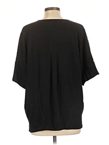 Vince. Short Sleeve Silk Top (view 2)