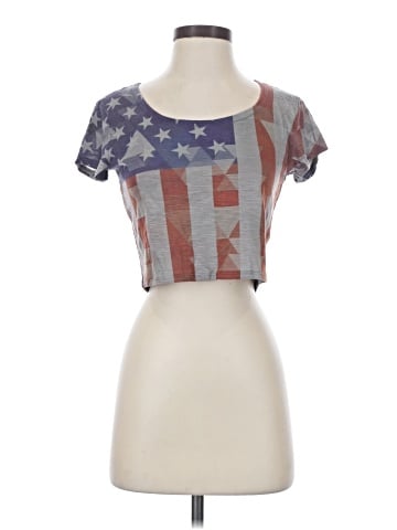 Charlotte Russe Short Sleeve T-Shirt (view 1)