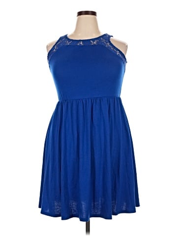 Xhilaration Cocktail Dress (view 1)