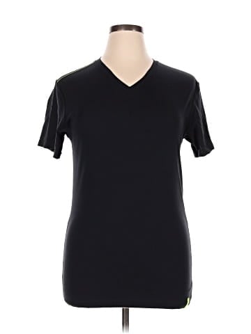 Under Armour Short Sleeve T-Shirt (view 1)