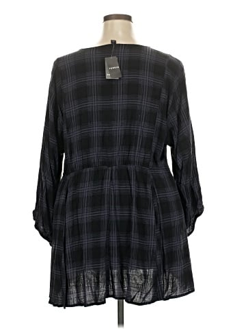 Torrid 3/4 Sleeve Blouse (view 2)