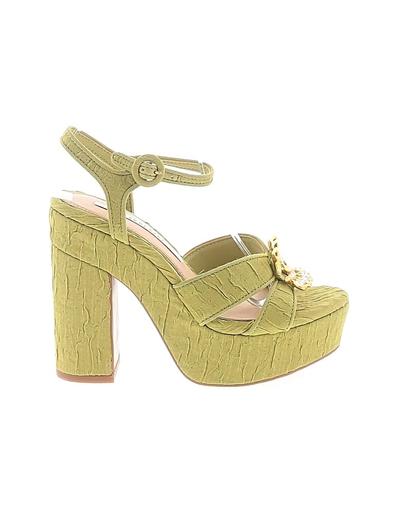 Pre-owned Gianni Bini Sandals In Green