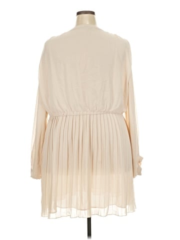H&M Casual Dress (view 2)