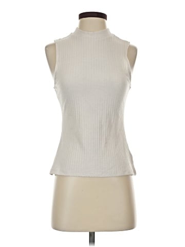 Double Zero Sleeveless Top (view 1)