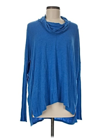 Bordeaux Long Sleeve Turtleneck (view 1)