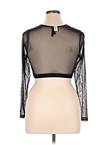 Torrid 3/4 Sleeve Top (view 2)