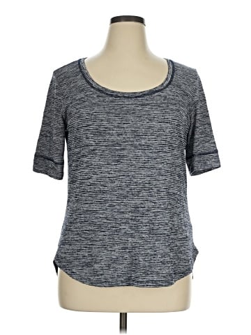 Athleta Short Sleeve T-Shirt (view 1)