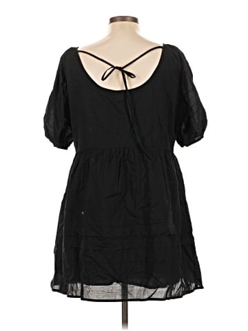 Old Navy Casual Dress (view 2)